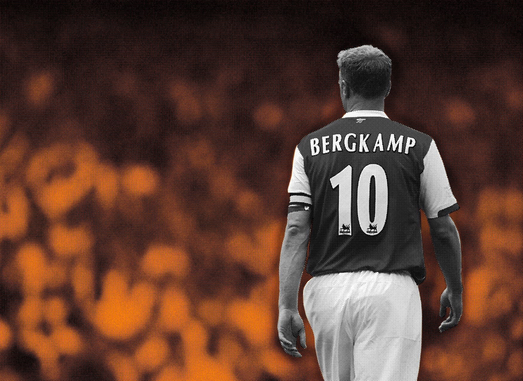 Dennis Bergkamp dejó una impronta inigualable en el fútbol, especialmente en Highbury, donde fue acogido como un hijo cuya obra balompédica será recordada por siempre: «Siento que estos jugadores y esta afición son una sola y misma familia»./ PA Images