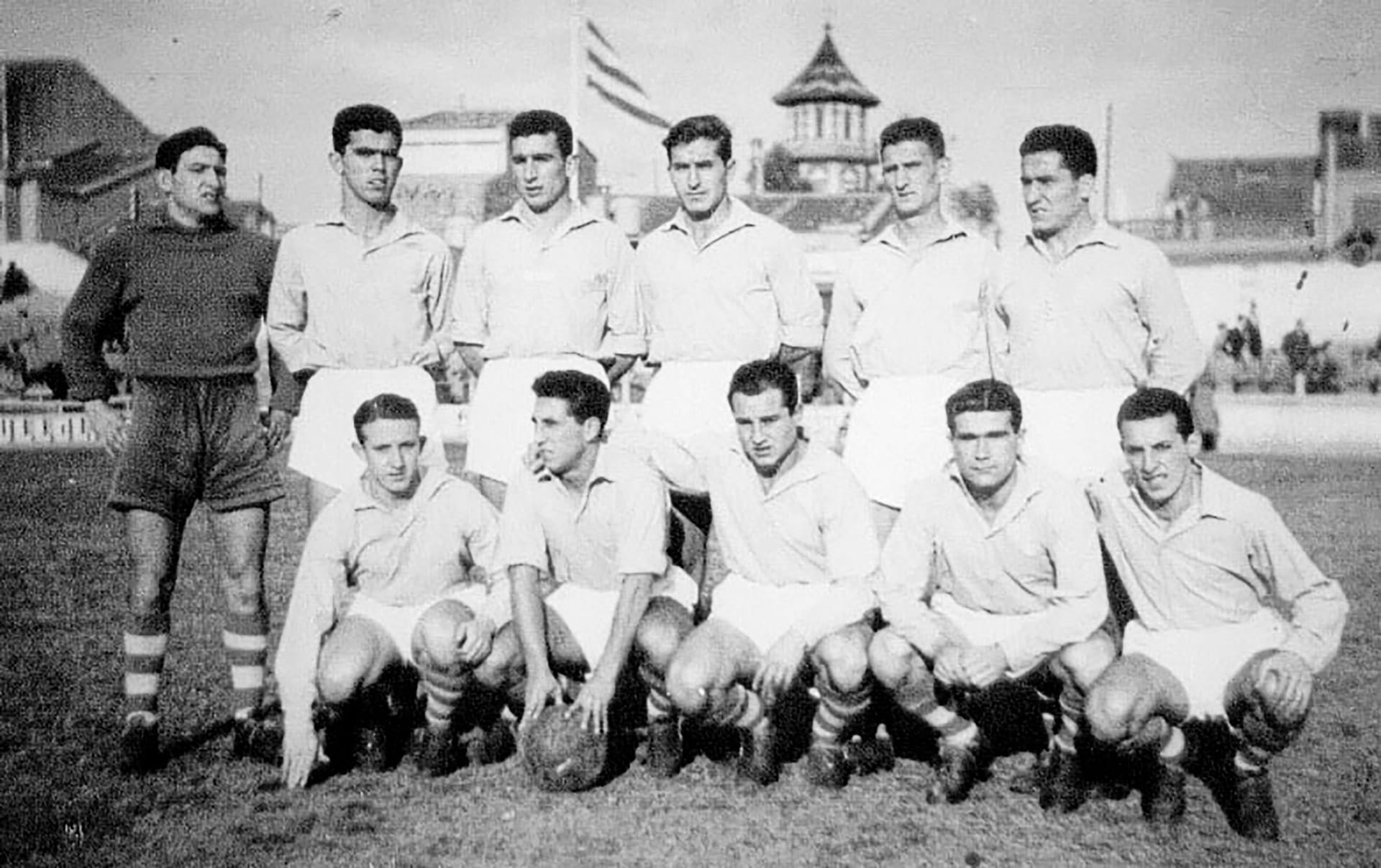 En el Club Ferrol, Quinocho disputó 12 partidos, todos ellos como titular, logrando un balance de 4 victorias, 1 empate y 7 derrotas./ Archivo
